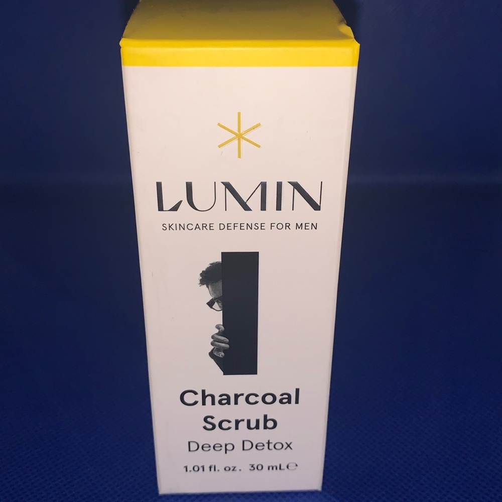 Lumin Charcoal Scrub